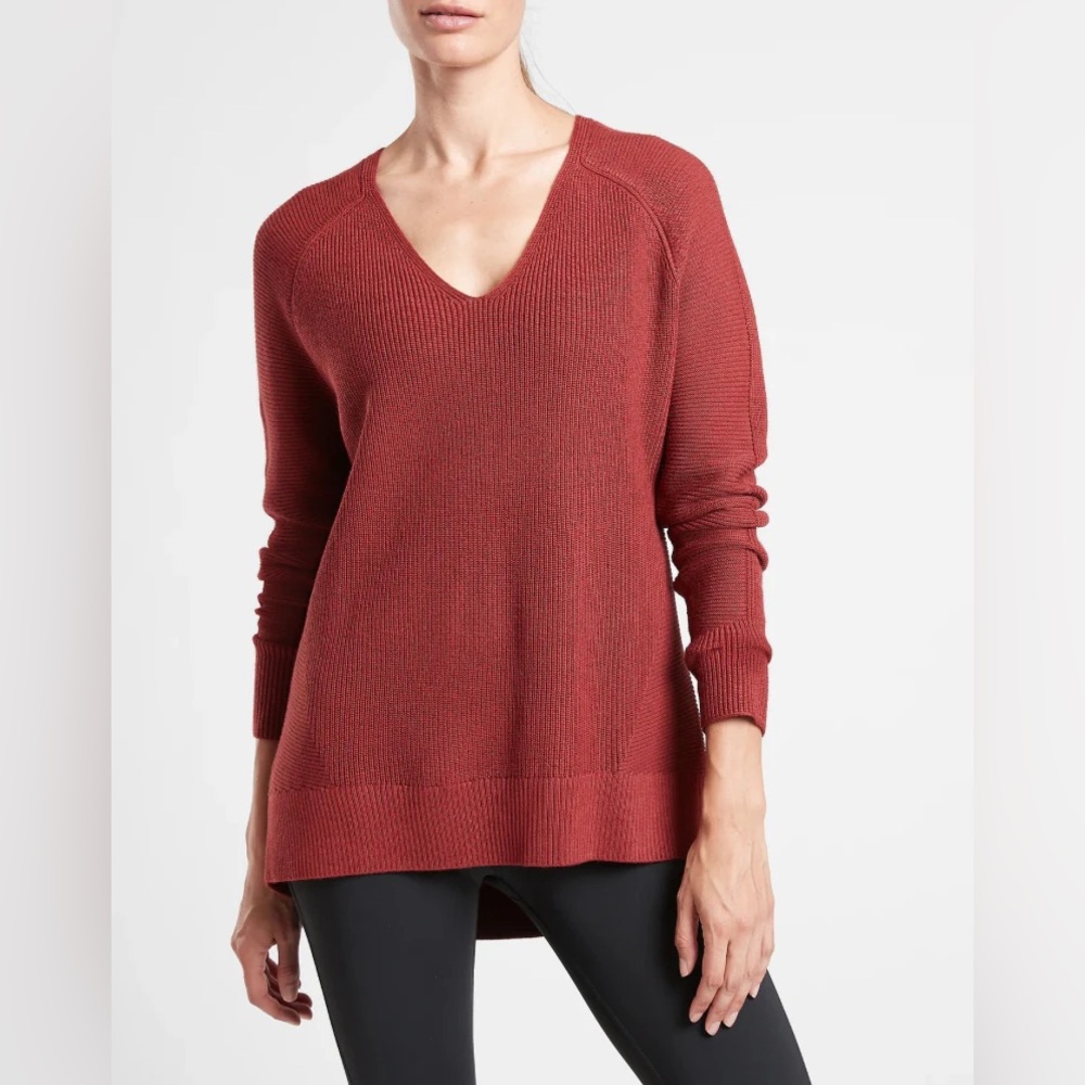 Athleta Small Hanover Sweater V-Neck Canyon Red‎ Knit Pullover Fine Merino Wool